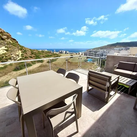 Апартаменты Yellow Hill Penthouse Zebbug (Gozo)