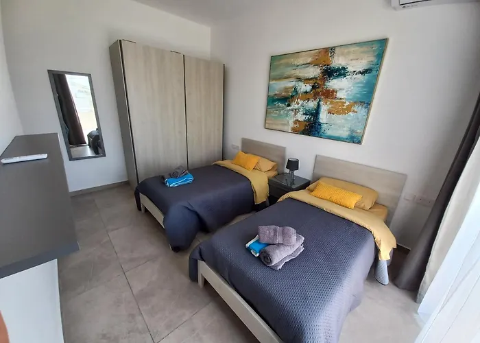 Yellow Hill Penthouse Apartament Zebbug (Gozo)